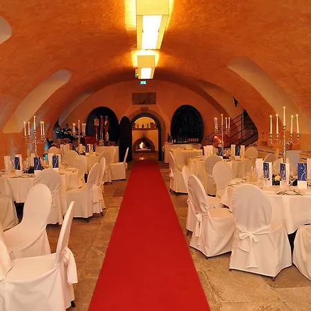 Szálloda Deidesheimer Hof 5*