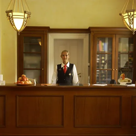 Ξενοδοχείο Deidesheimer Hof