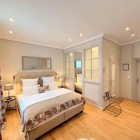 Deidesheimer Hof מלון 5*