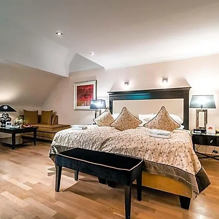Hotel Deidesheimer Hof 5*