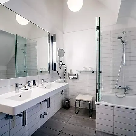 Hotel Deidesheimer Hof 5*