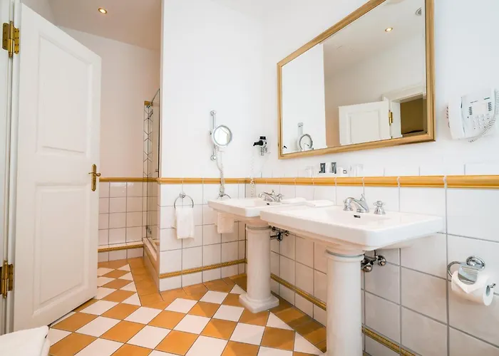 Deidesheimer Hof 5* דיידסהאם